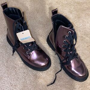NWT girls size 3 zip up/tie boots in metallic purple & black- Thereabouts brand
